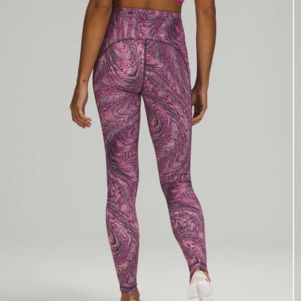 Lululemon Swift Speed hr Tight sz 6 & 8